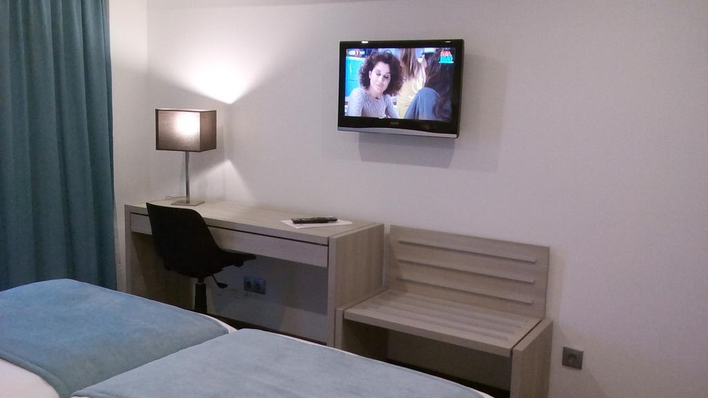 Quarto Executivo com 2 Camas de Solteiro
