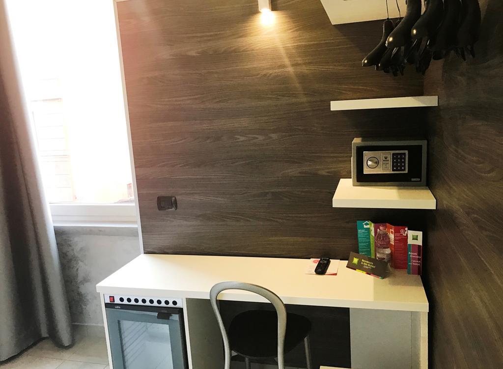 Single Room,343008130:JPEG