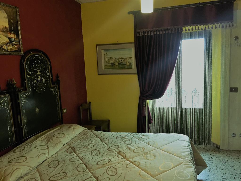 Double or Twin Room  with Shower and Shared Bathroom
