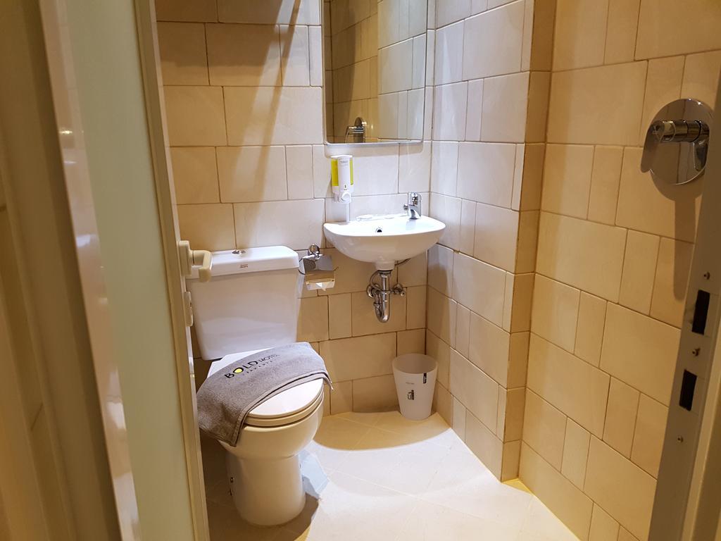 Deluxe Tweepersoonskamer met 2 Aparte Bedden - Zonder Raam