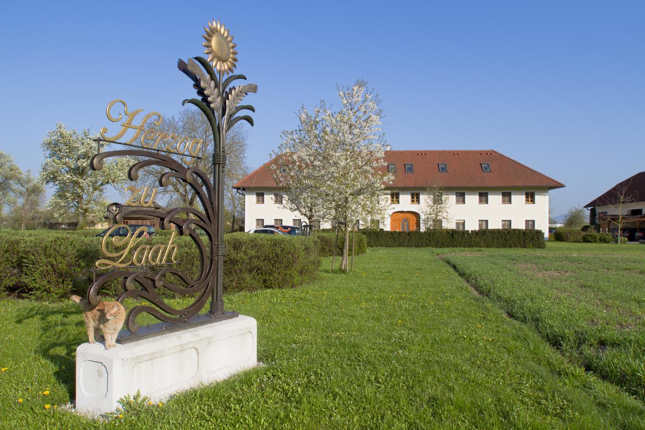 Zweibettzimmer