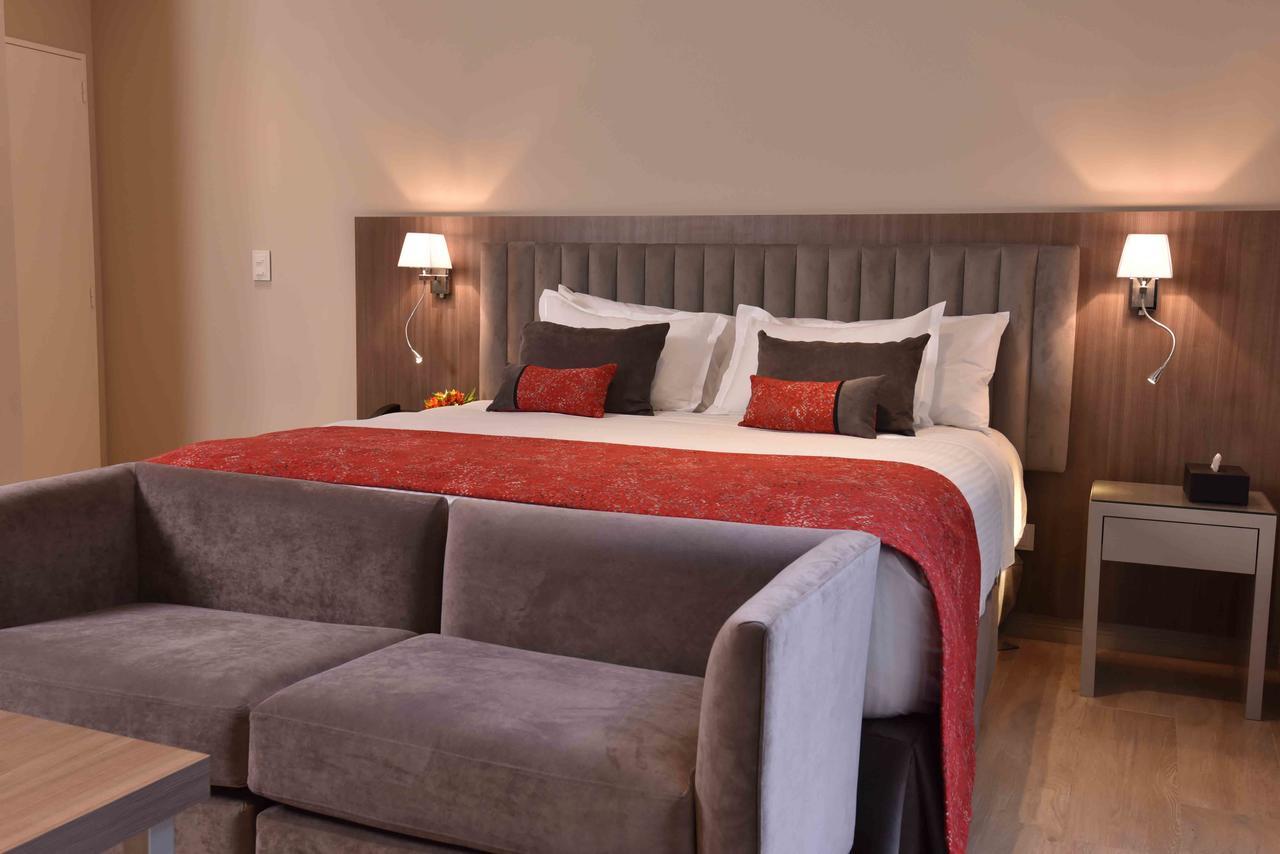 Estudio con cama extragrande