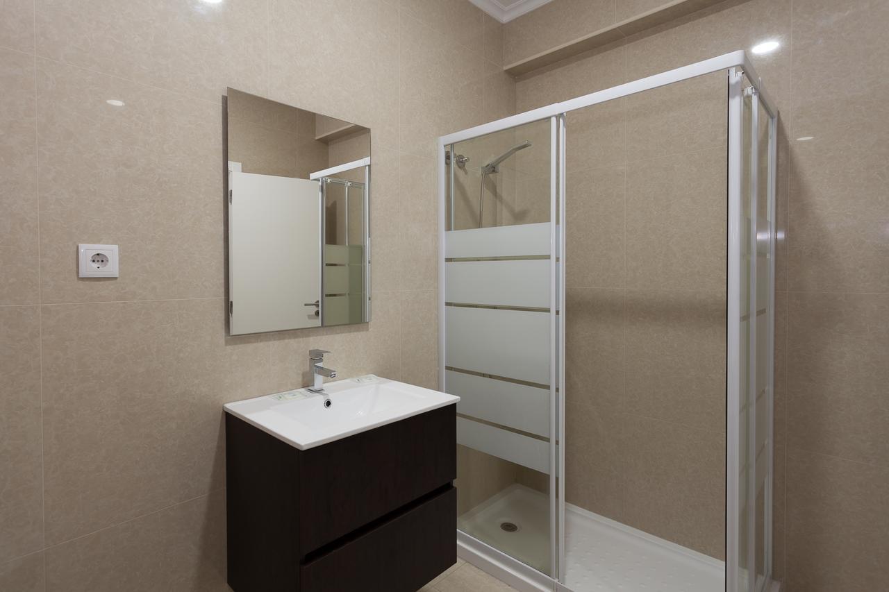 Double Room Private Bathroom,761981485:JPEG