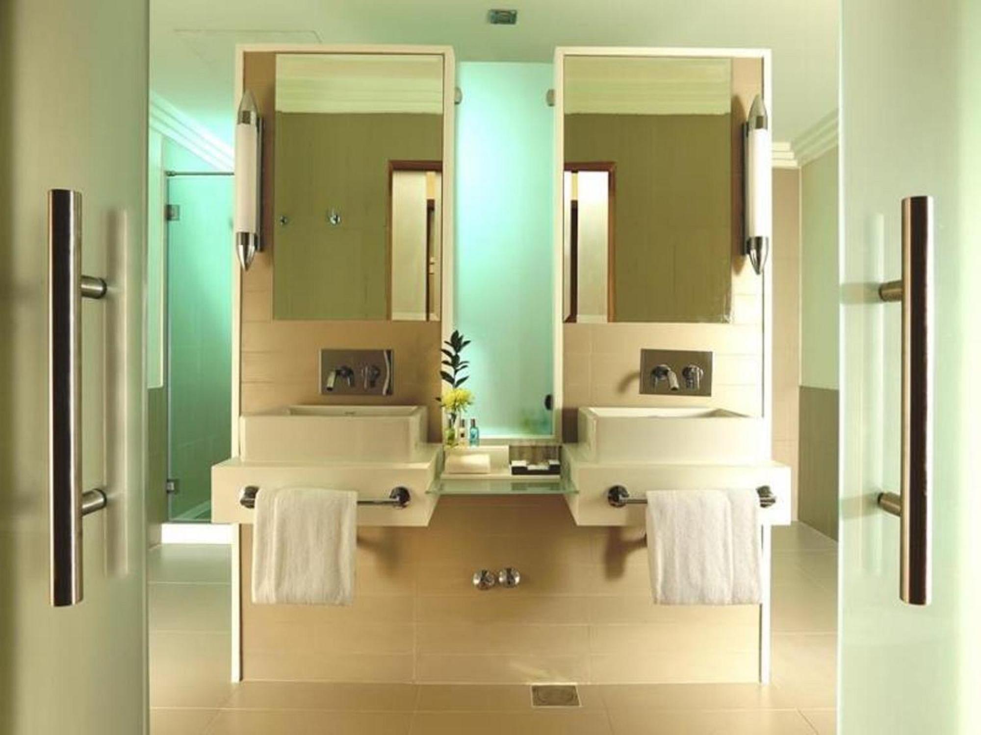 Executive Deluxe Suite, Gratis Pendeldienst naar DXB Airport Terminal 1 & 3