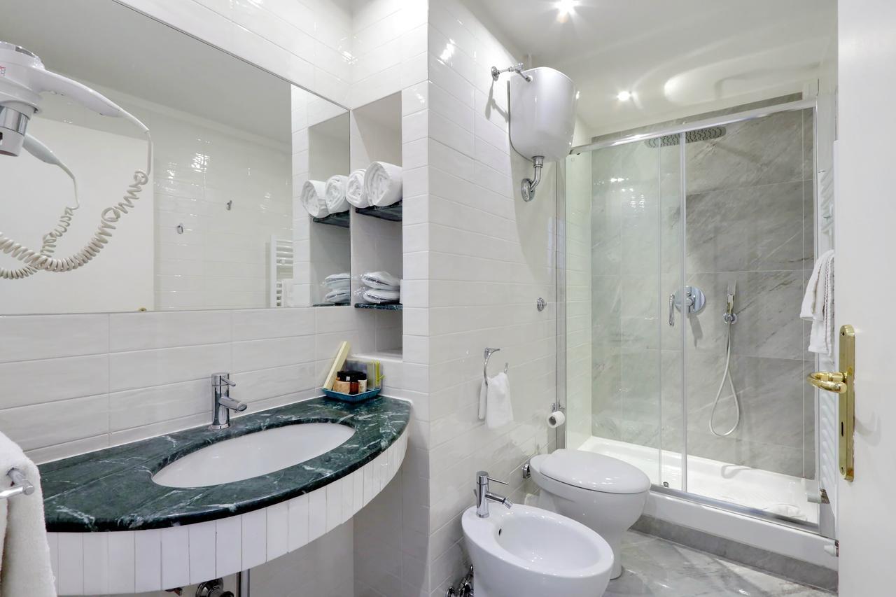 Luxury Triple Room