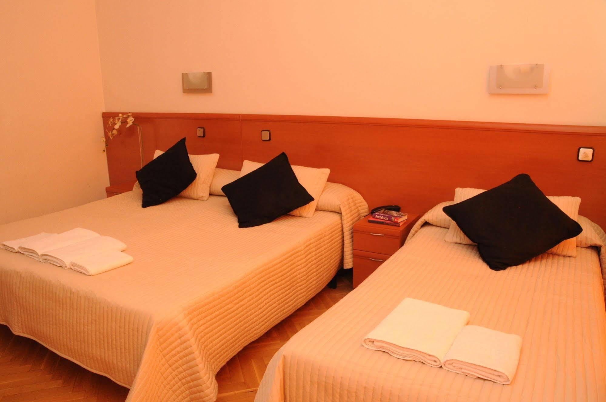 Chambre Double Supérieure avec 1 Lit