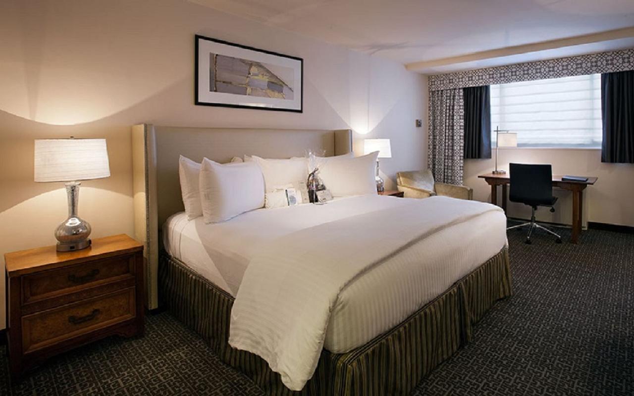 Deluxe Zimmer mit Kingsize-Bett