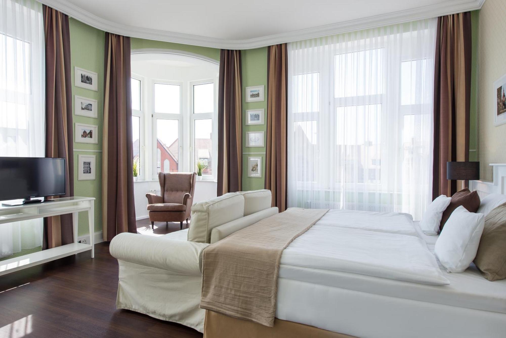 Junior Suite,413617815:JPEG