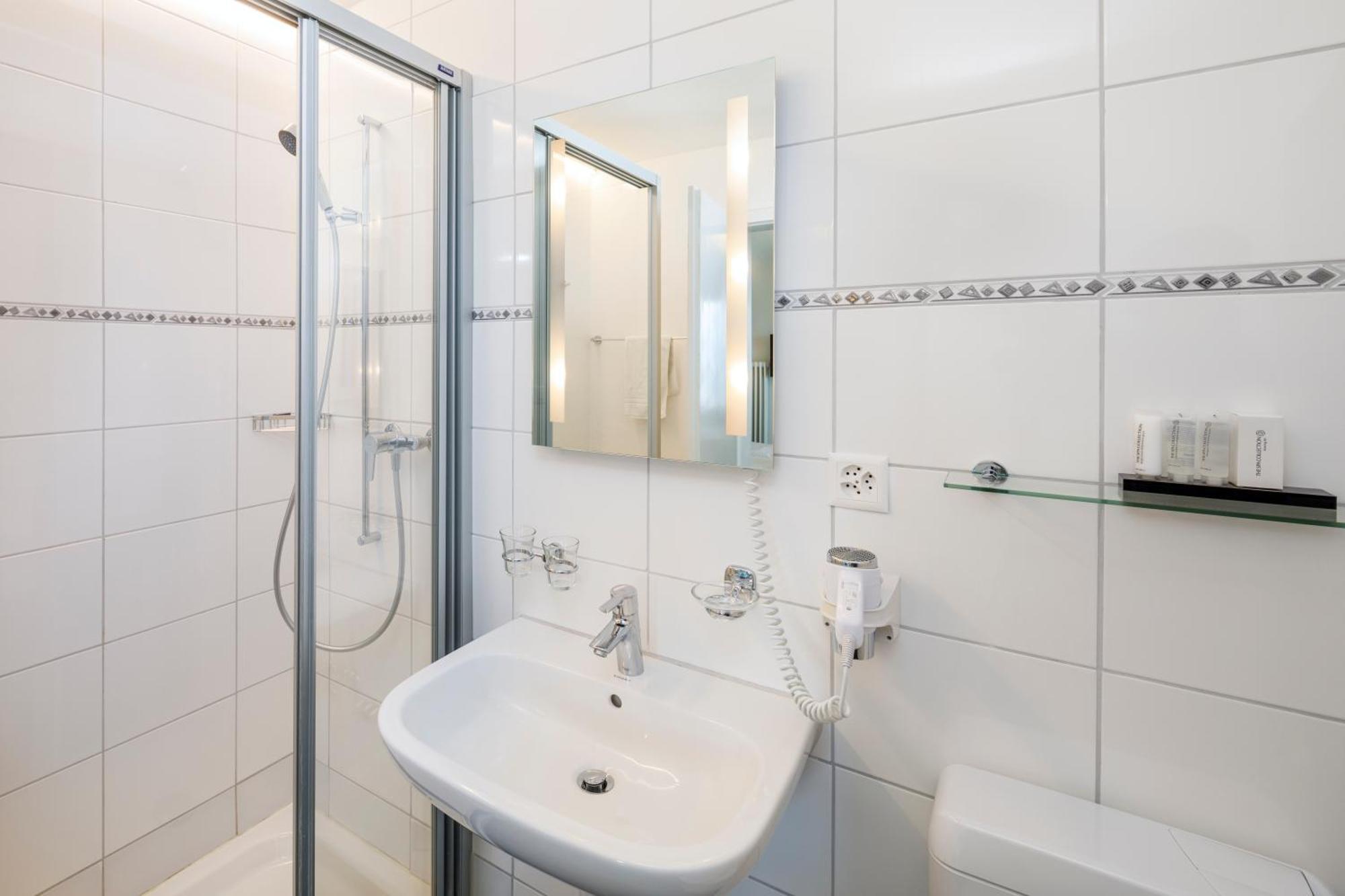 Triple Room with Bathroom