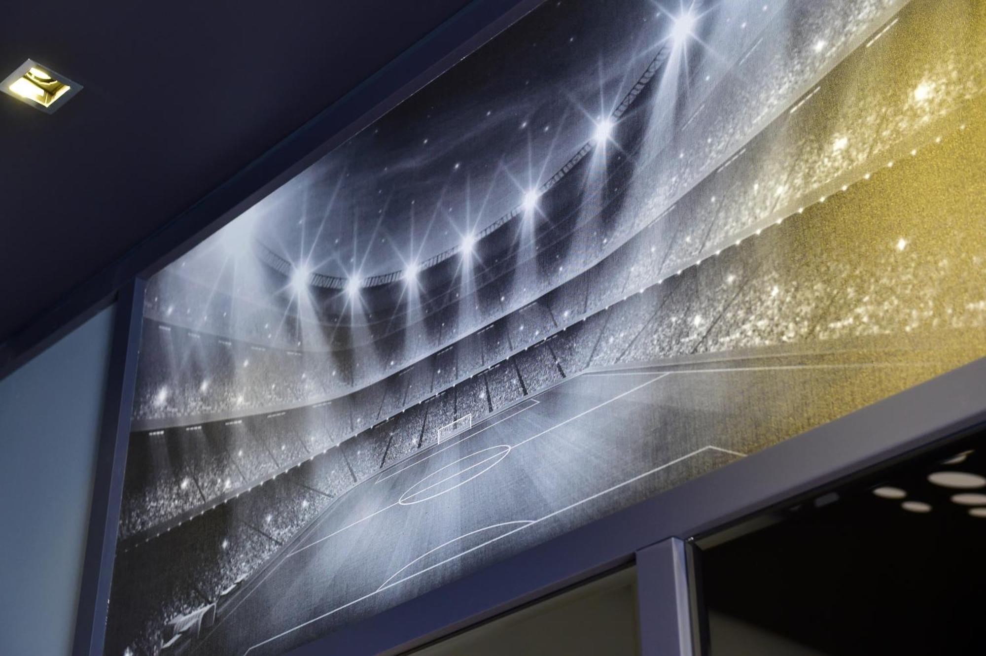 CR Familiar HAT-TRICK (3 Adults),1663770407:JPEG