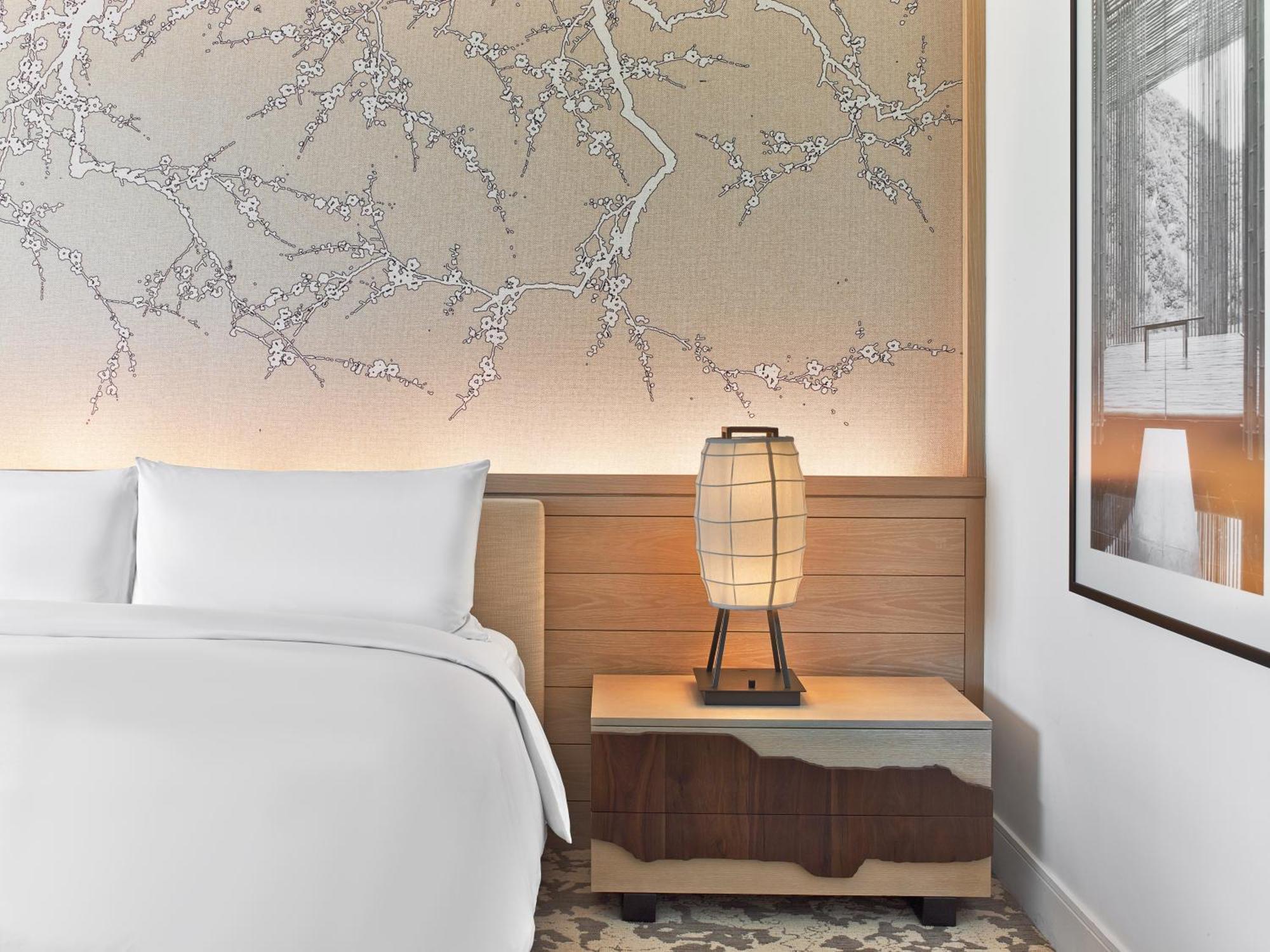 Quarto com 2 Camas Queen-Size e Vista do Resort
