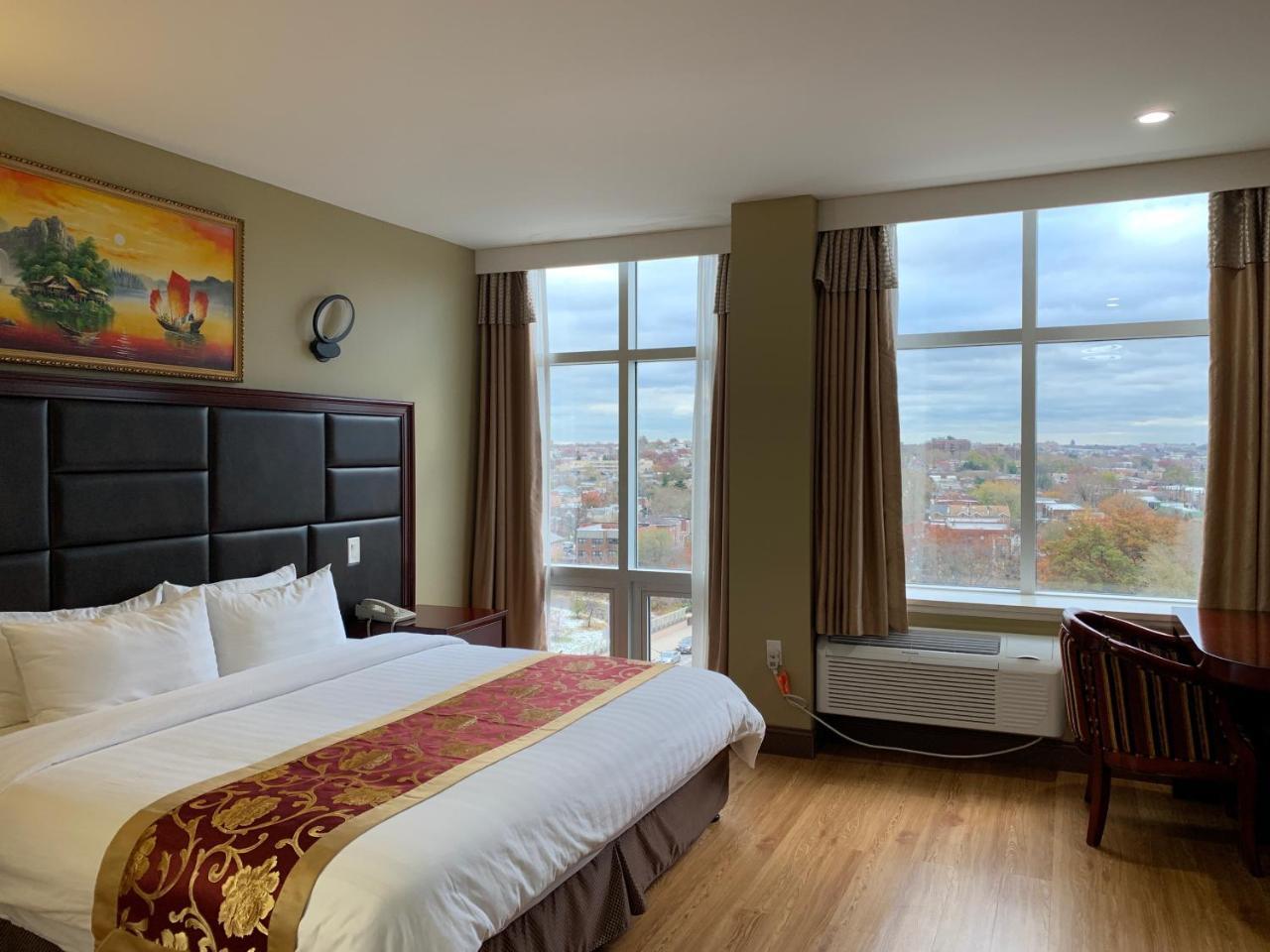 King Room with Kitchen