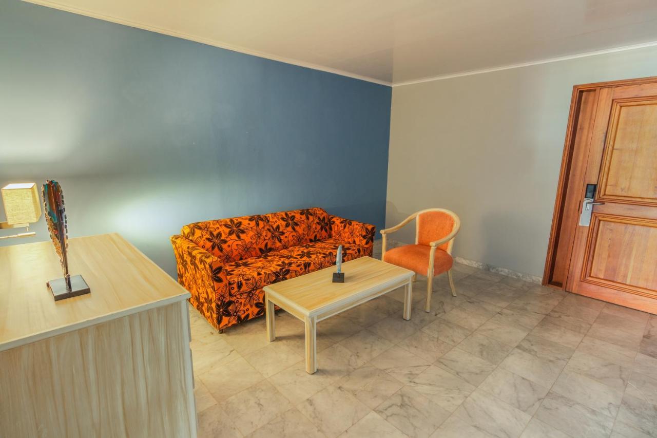 Double or Twin Room Sea View