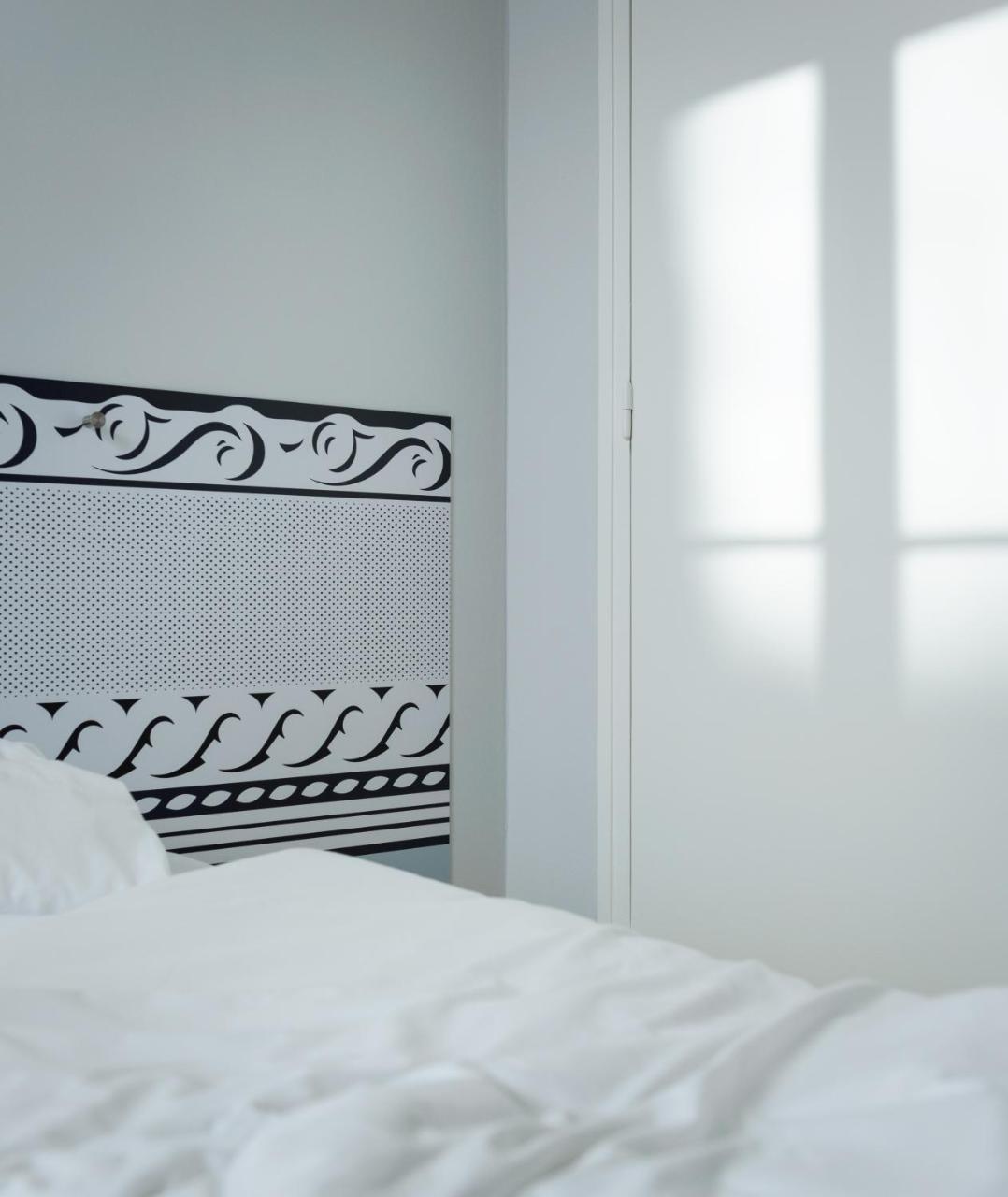Chambre Lits Jumeaux avec Toilettes Communes