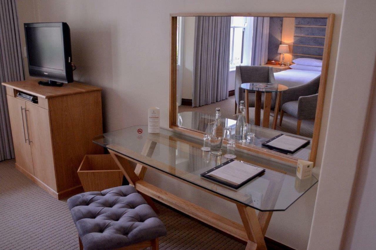 Courtyard Room