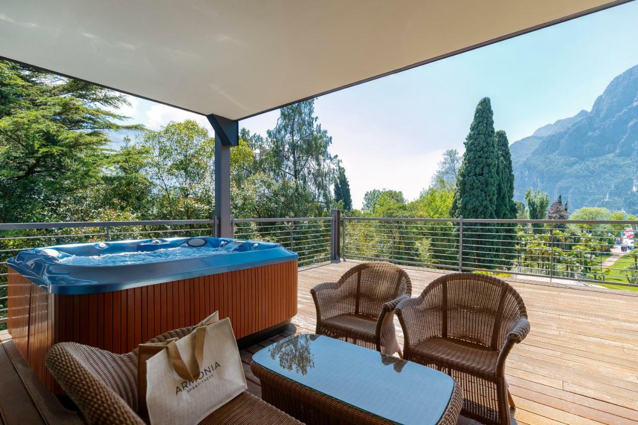 Suite with Whirlpool