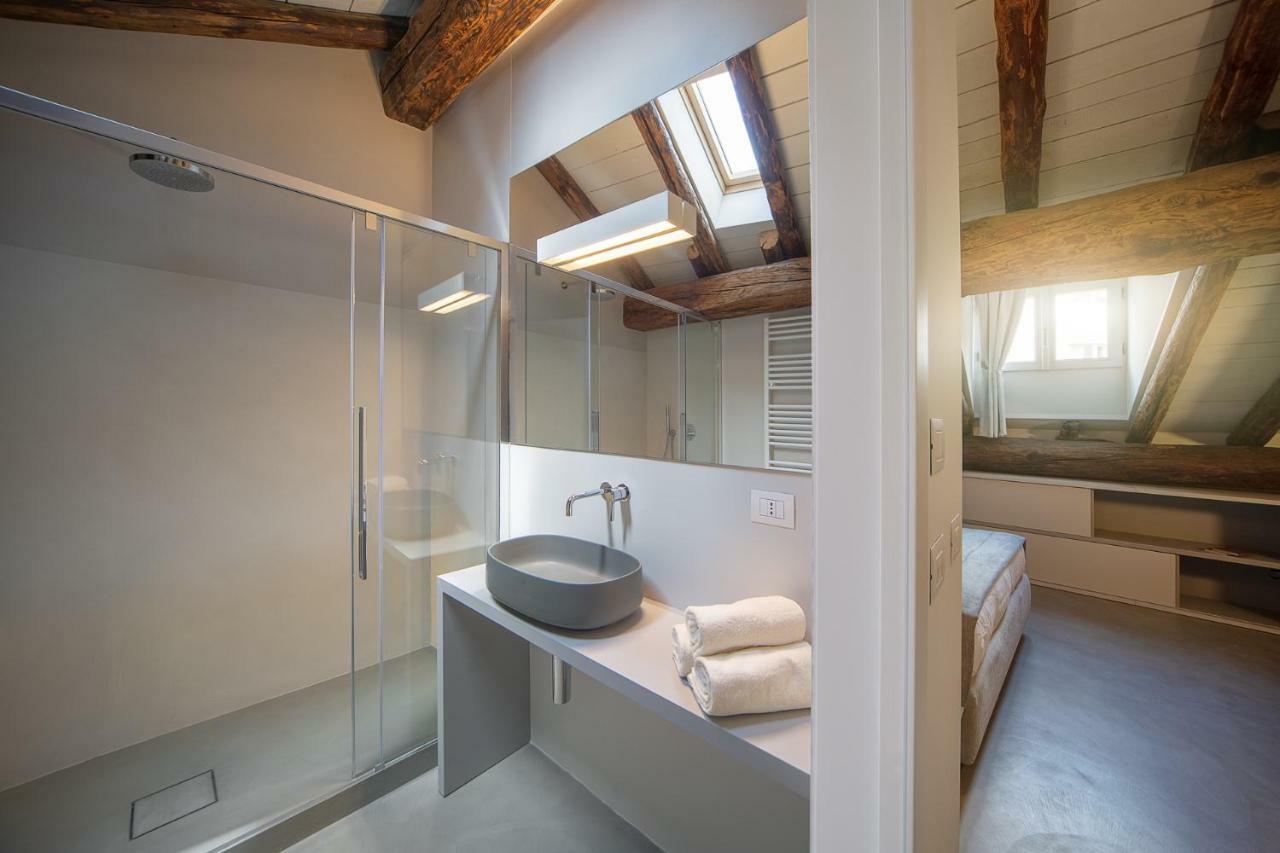 Double Room,827032436:JPEG