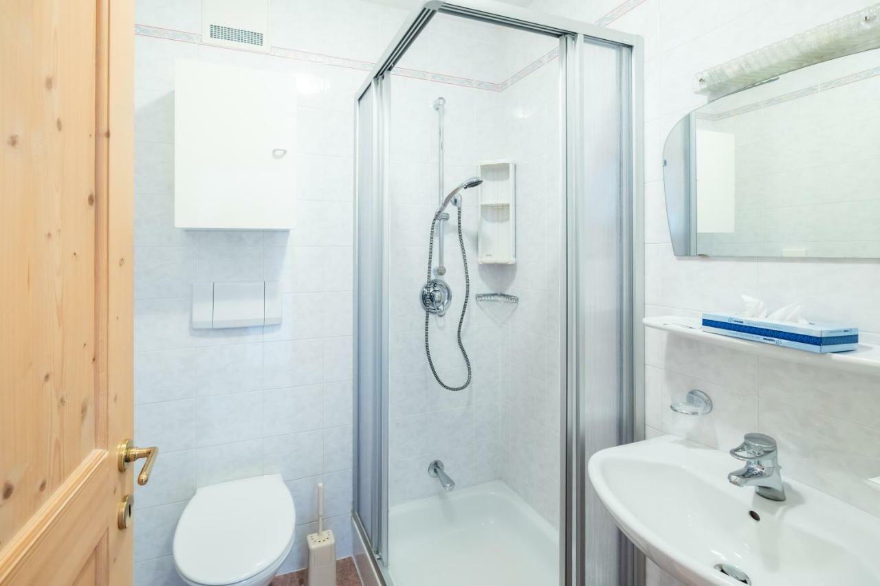Standard Doppelzimmer mit Aussicht