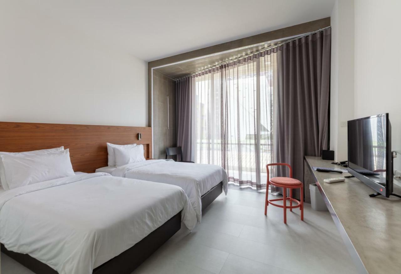 Reno Deluxe (Twin Bed)
