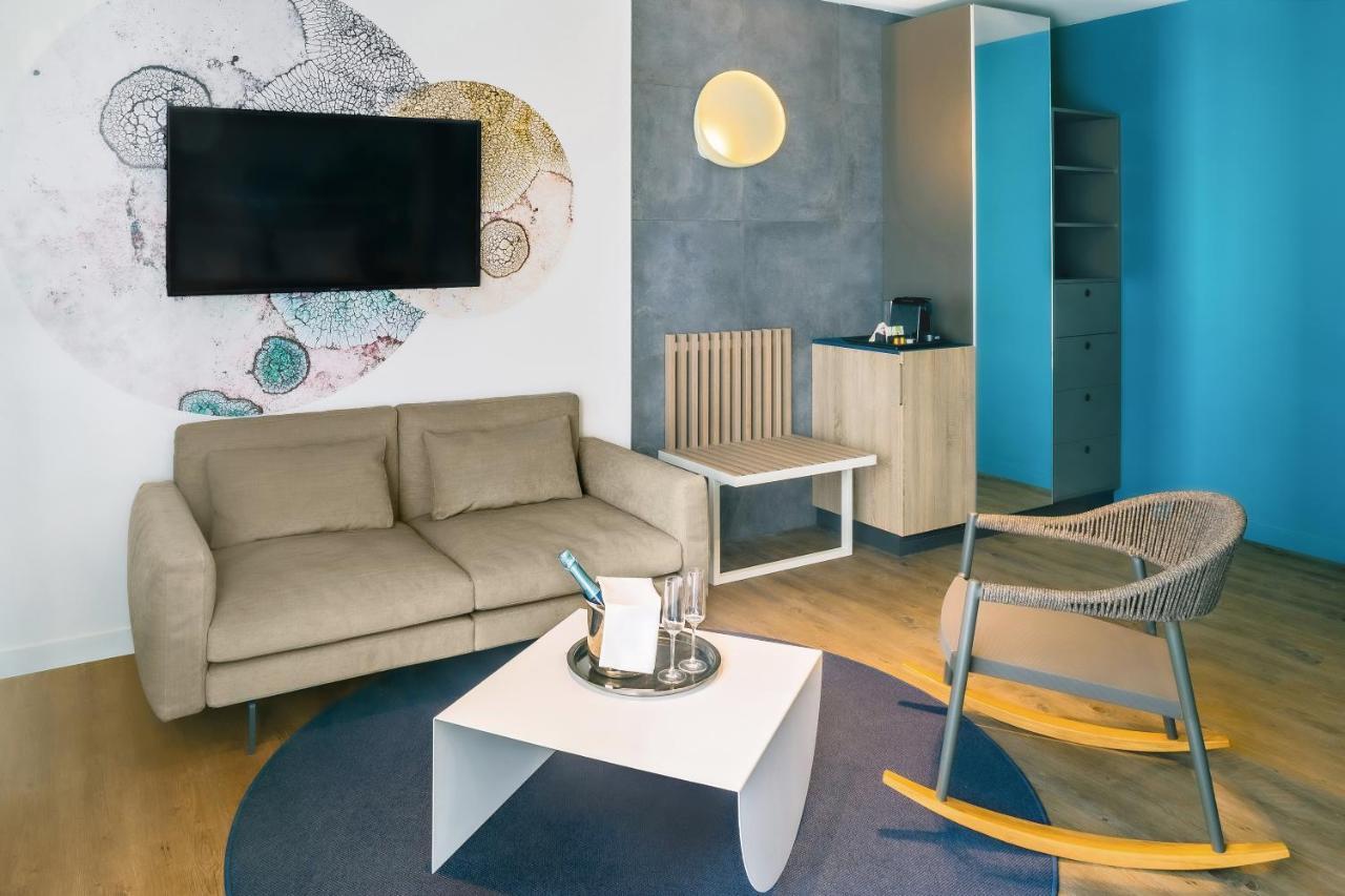 Deluxe Room,948389371:JPEG