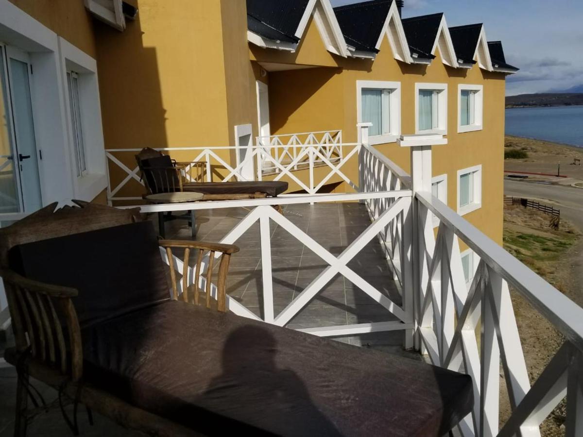Quarto Deluxe com Cama de Casal ou 2 de Solteiro e Varanda