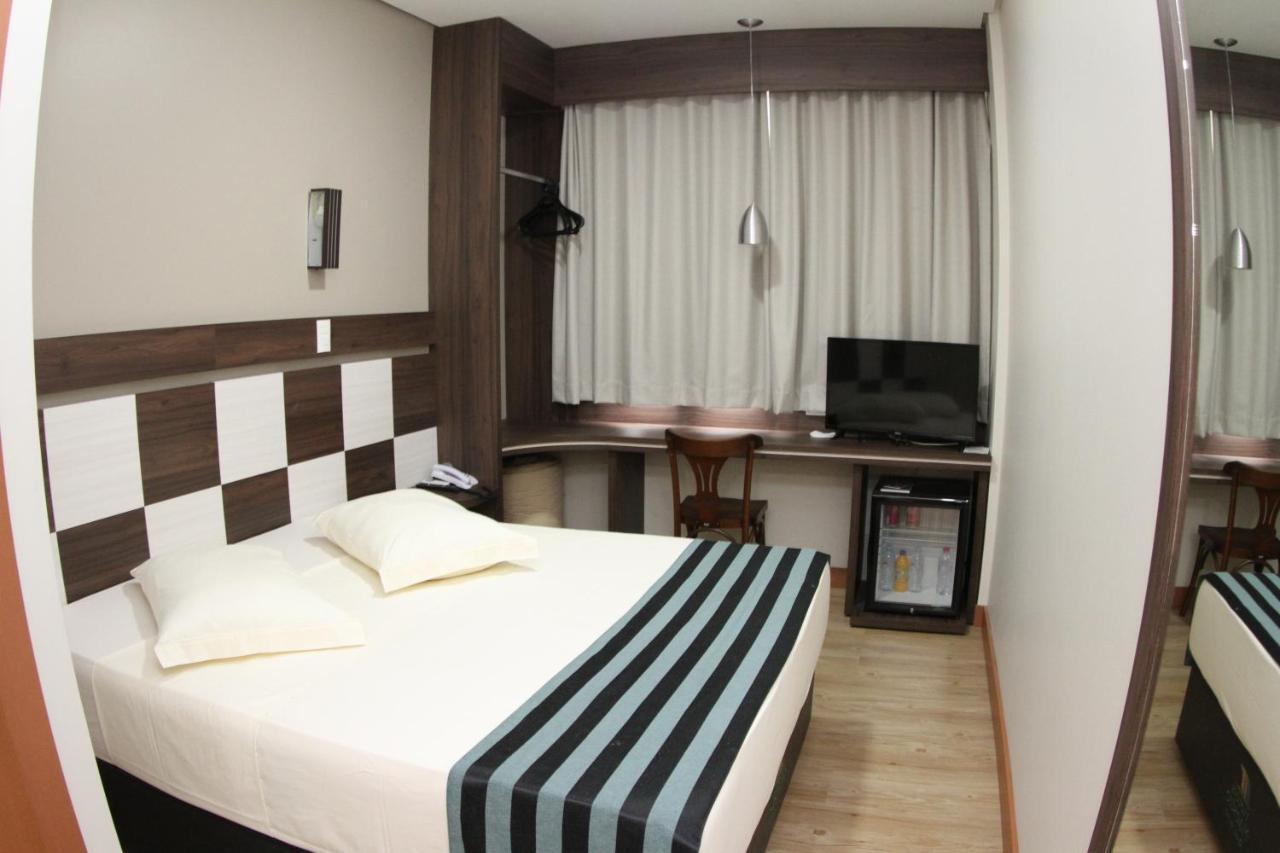 Quarto Individual
