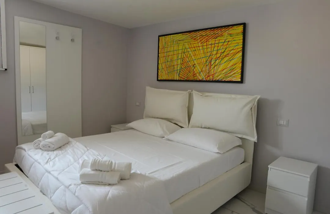 Dimore Pietrapenta Apartments, Suites&Rooms ( Via Lucana 223 - Via Piave 23 )-1