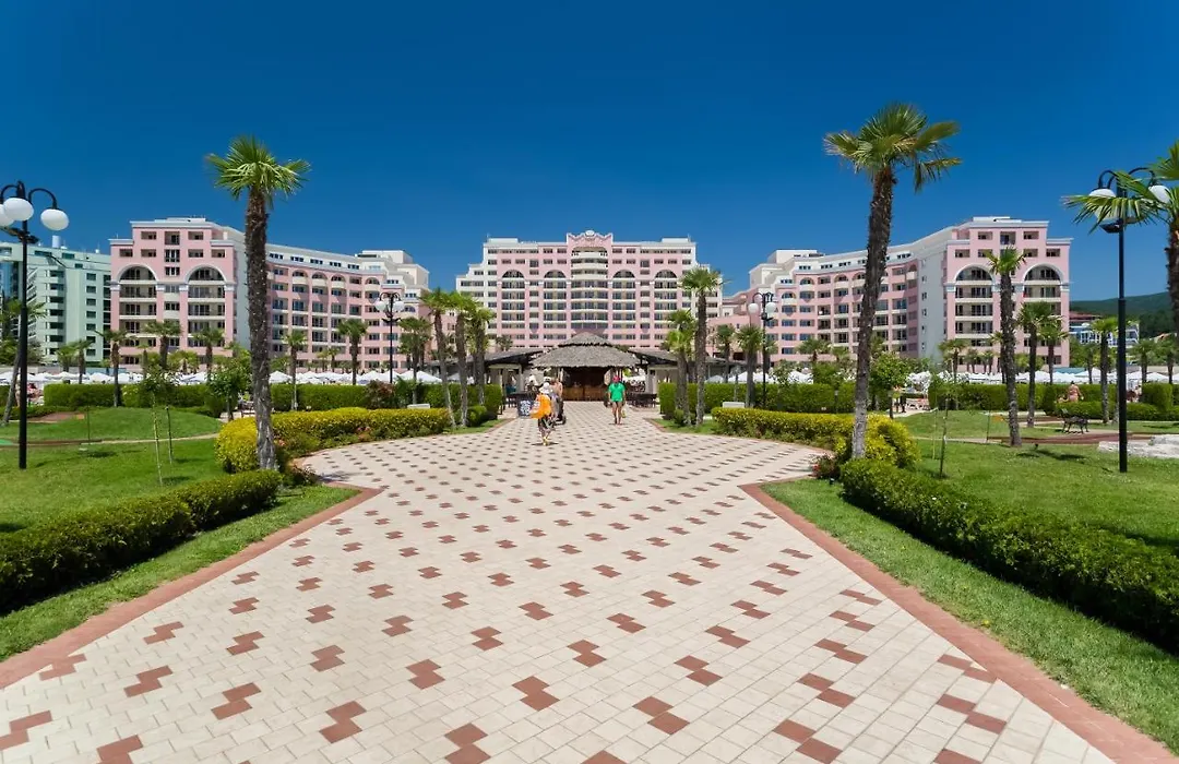 Dit Majestic Beach Resort-1