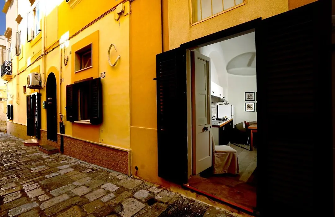 Elamar Rooms & Apartment-1