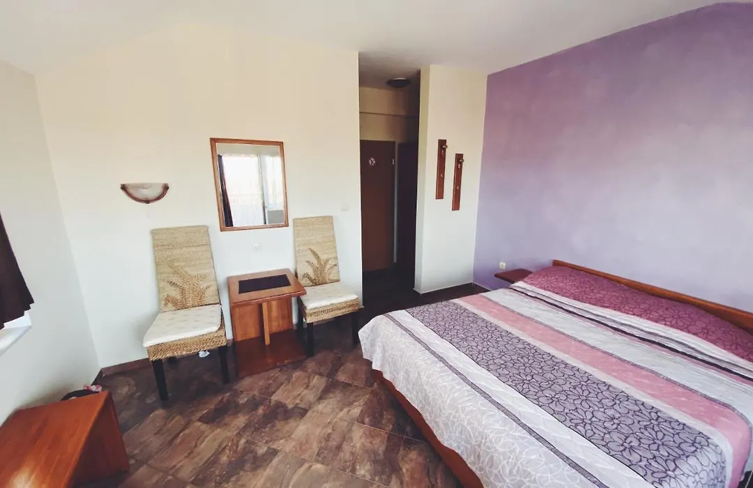 Hotel Fancy-1