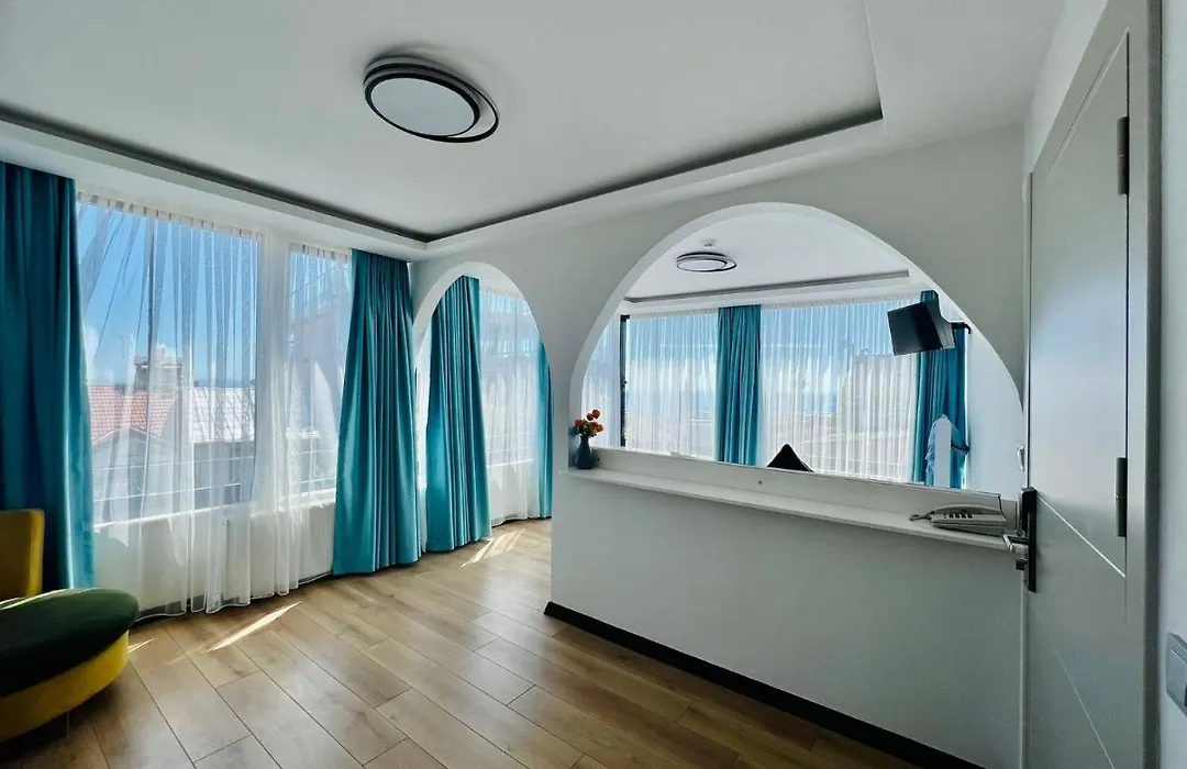 Apex Hotel-1