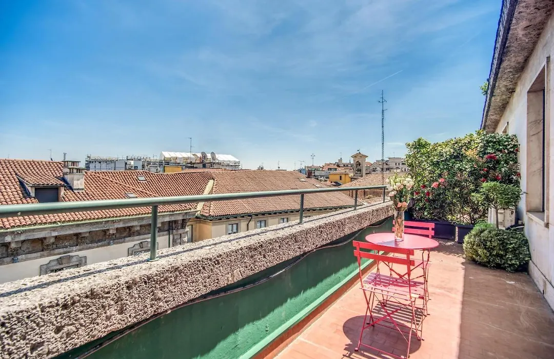 Milhouse Suites Duomo-1