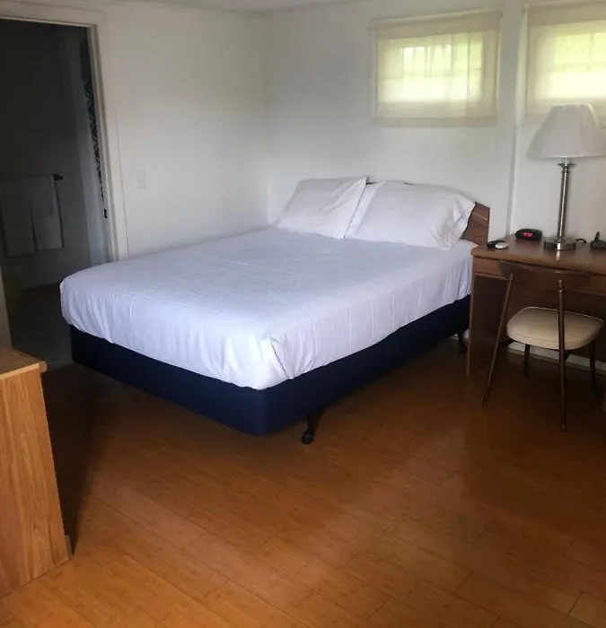Executive Motel-1