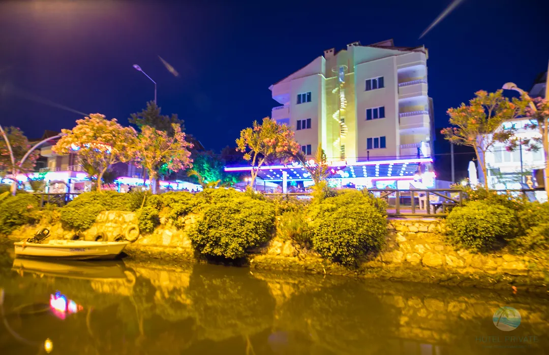 Private Hotel-1