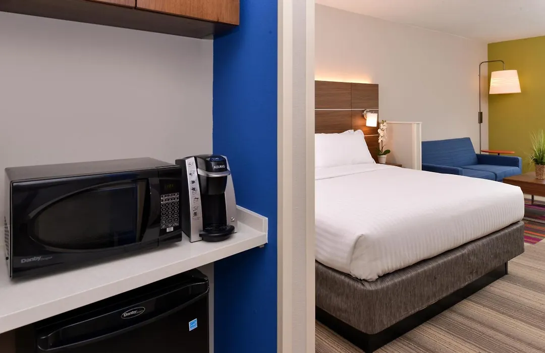Holiday Inn Express & Suites Salem By Ihg-1