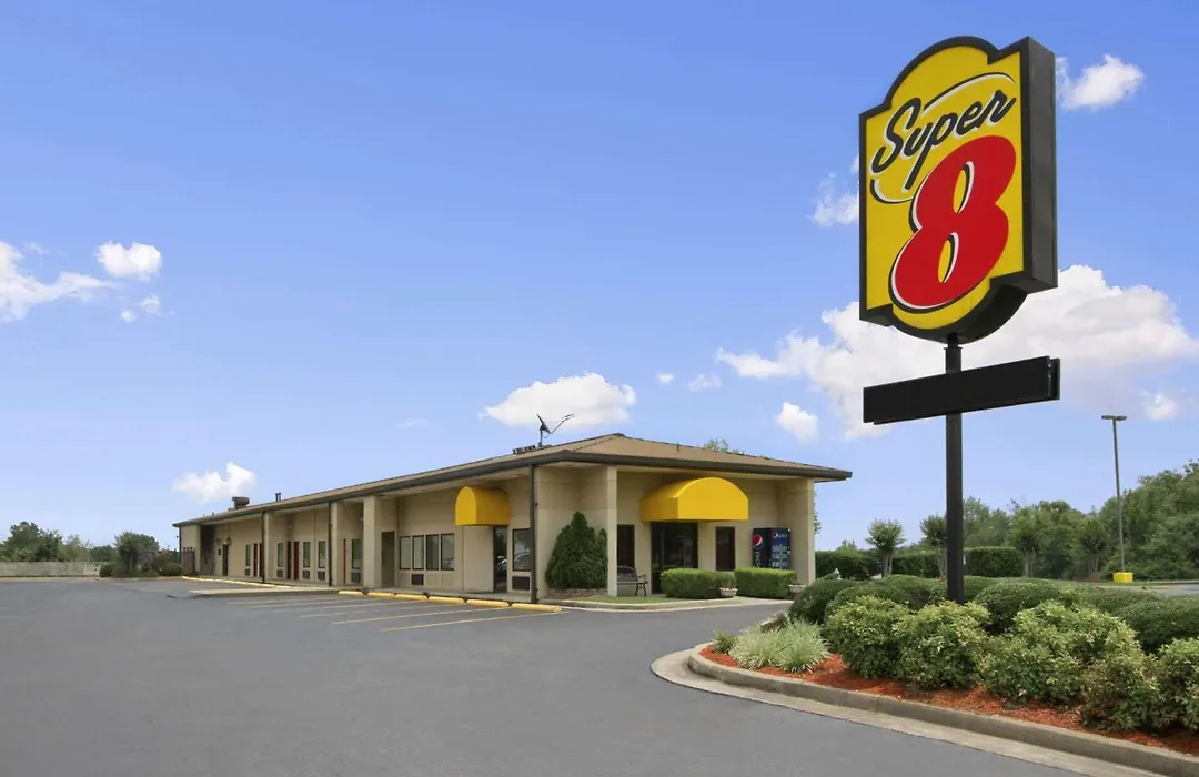 Super 8 By Wyndham Tupelo Airport-1