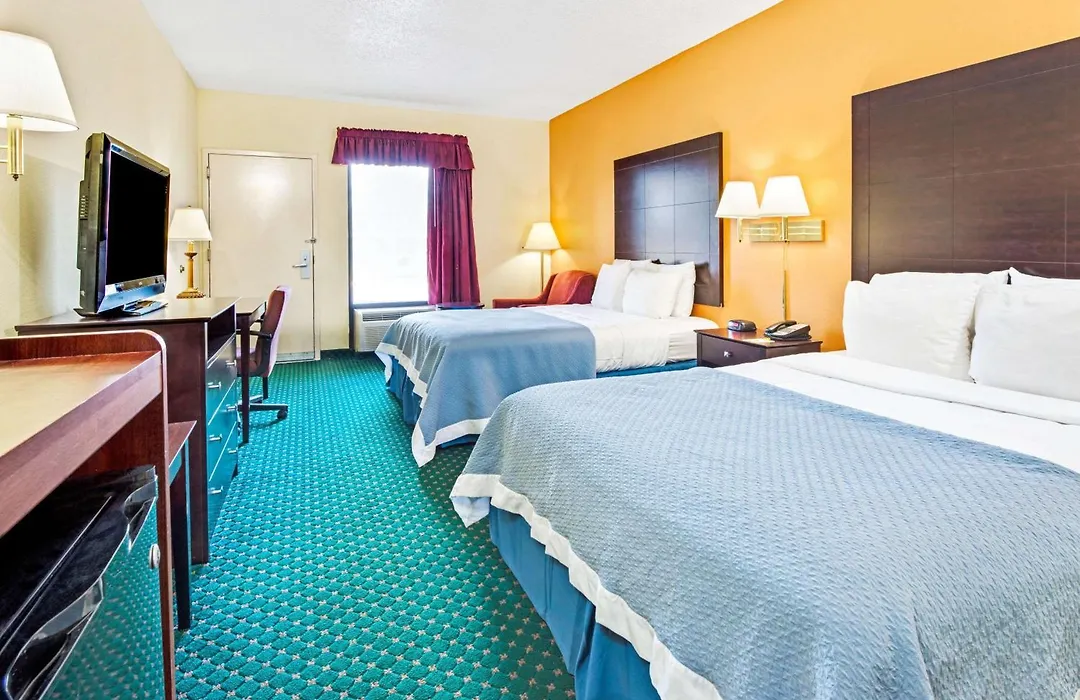 Days Inn By Wyndham Covington-1