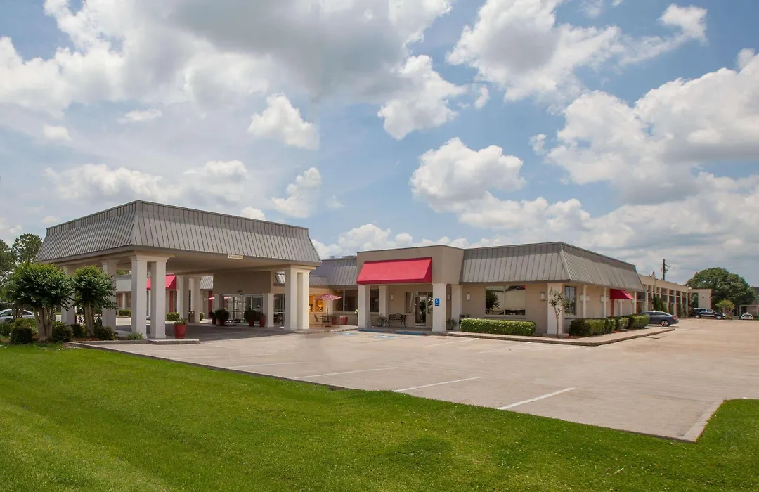 Iberia House & Suites-1