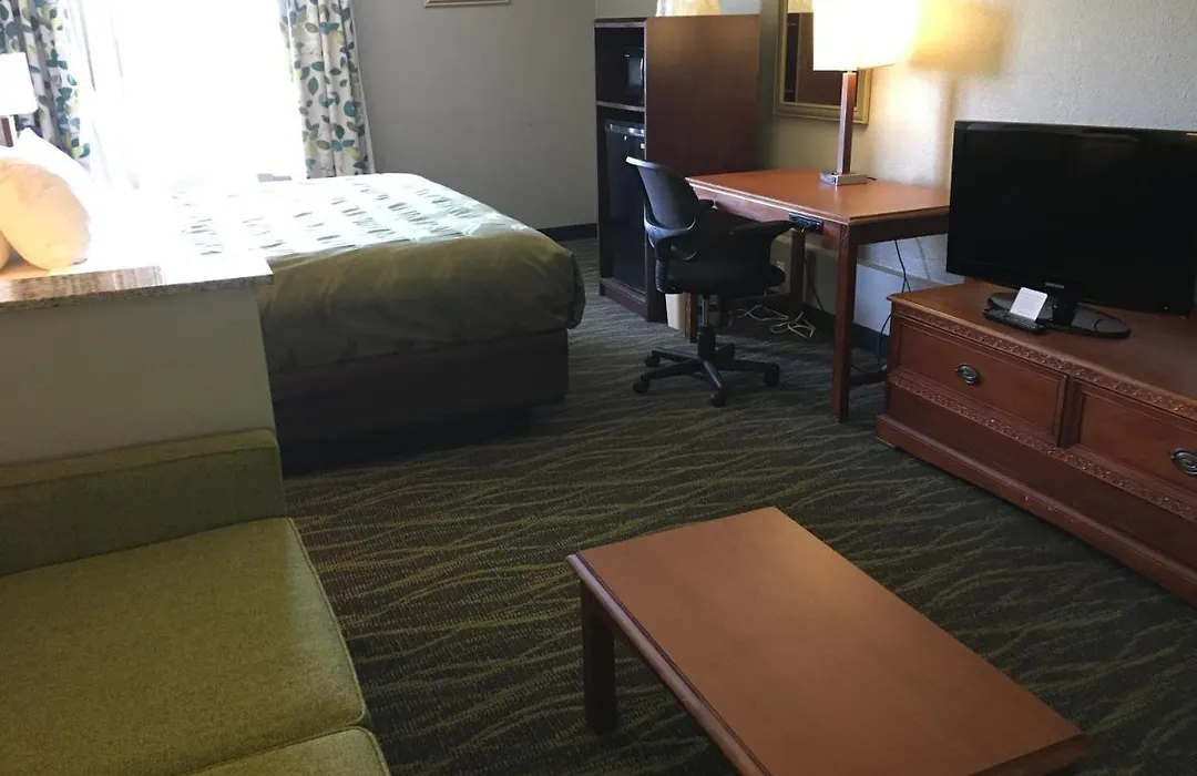 Quality Inn & Suites Winter Park Village Area-1