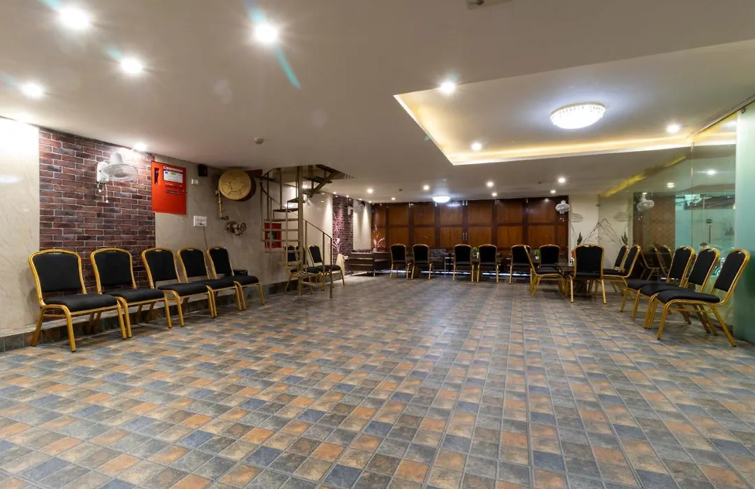 Hotel Tripple Tree - Near Ganga Ram & Blk Hospital - Karol Bagh-1