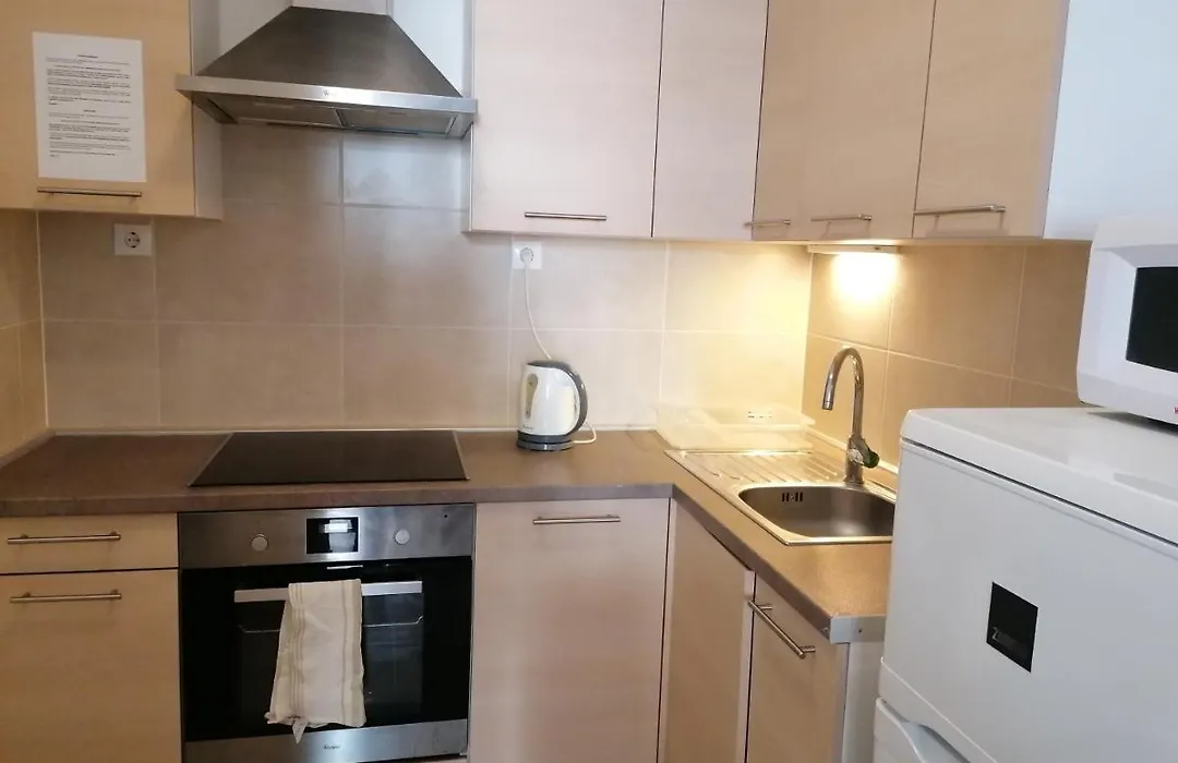 Corvin Holiday Apartments Hotel-1