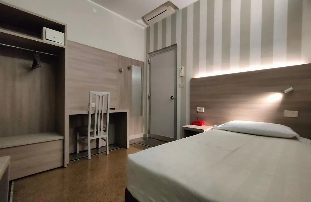 Hotel Vittoria-1