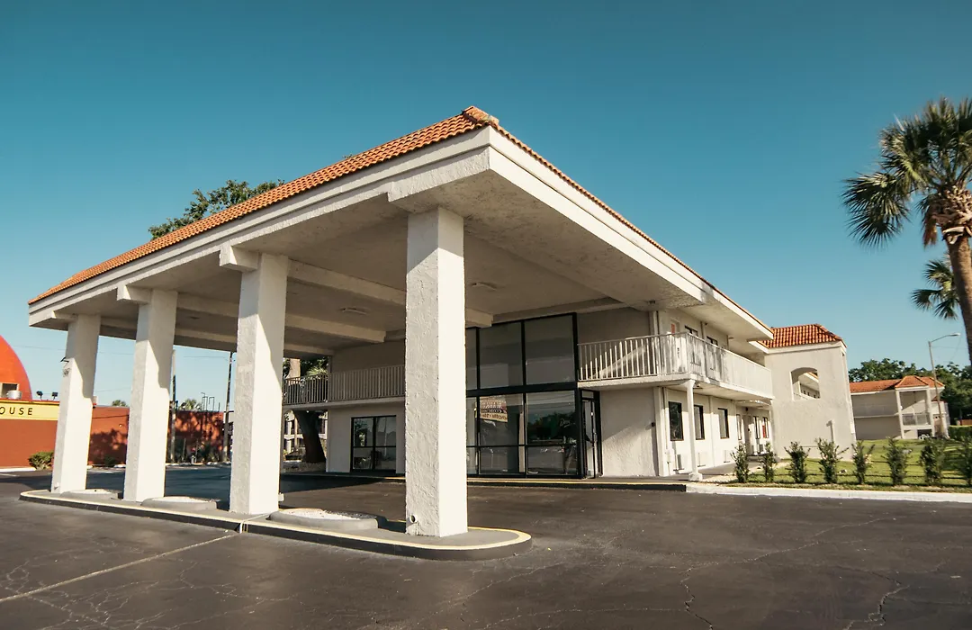 Travelodge By Wyndham Orlando Lake Buena Vista South-1