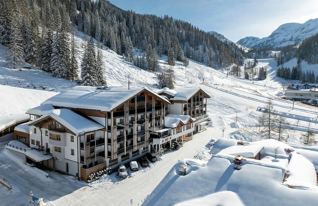 Hotel Alpenhof Superior-1