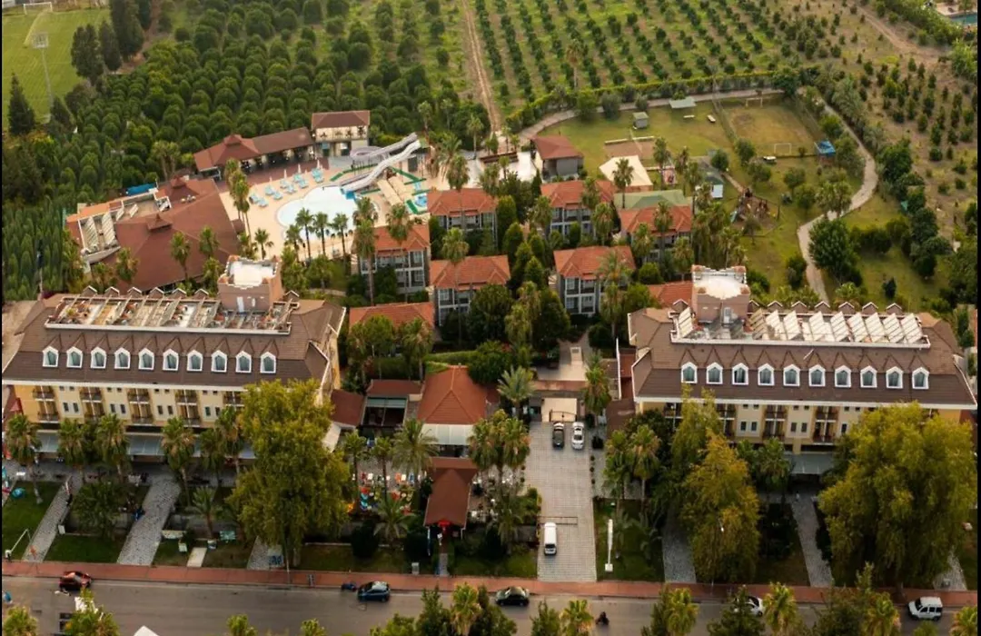 Mir'Amor Garden Resort Hotel-1