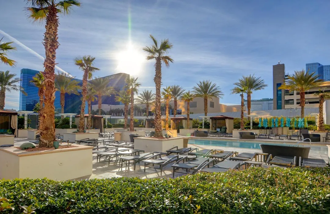 Jewel Suite W/Balcony Mgm Signature * 23Rd Floor* Strip View-1