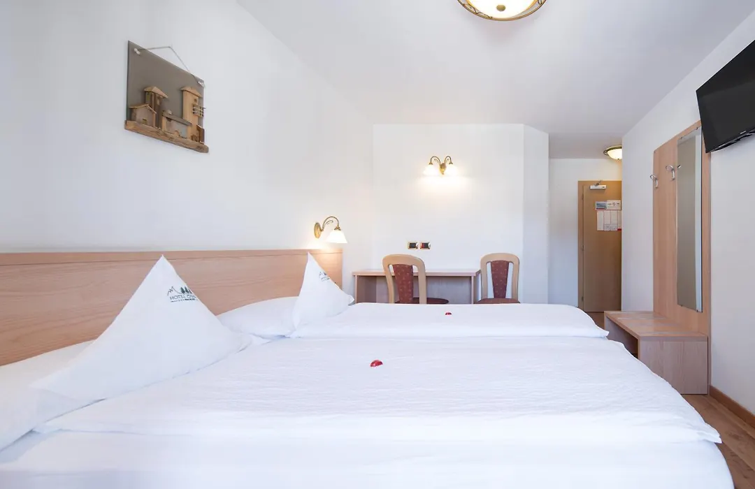 Hotel Zirmes-1