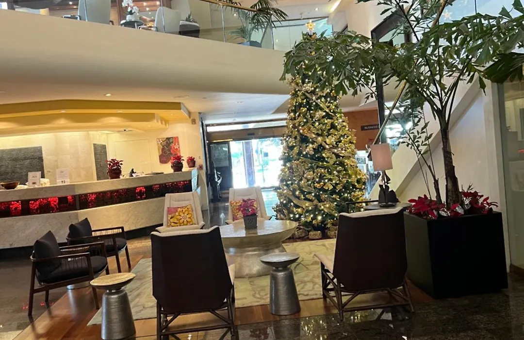Aloha Gem Studio - Sleek Kitchen, Luxe Amenities & Fast Wi-Fi-1