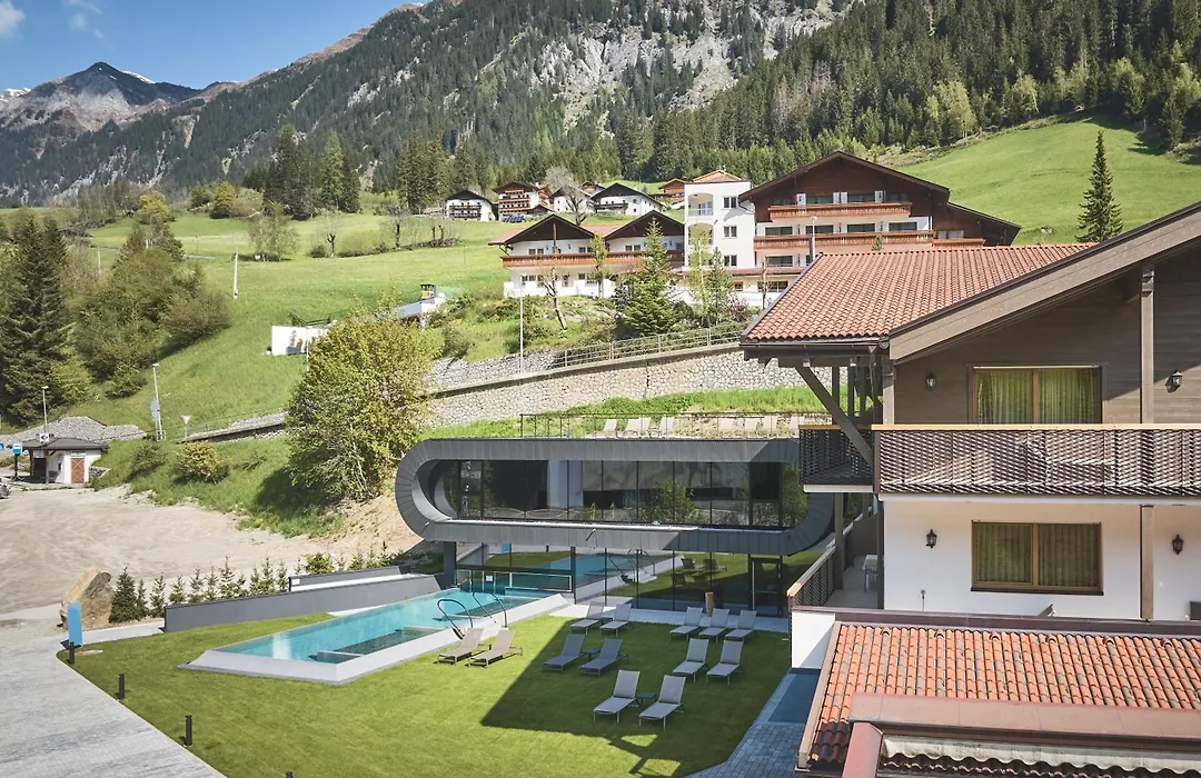 Wellness-Sporthotel Ratschings-1