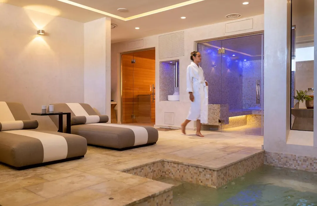 Les Regalia Hôtel&Spa-1